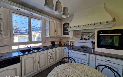 Maison Le Mesnil Esnard 6 pièce(s) 127m2