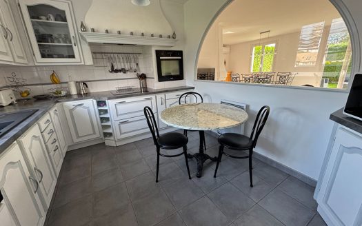 Maison Le Mesnil Esnard 6 pièce(s) 127m2