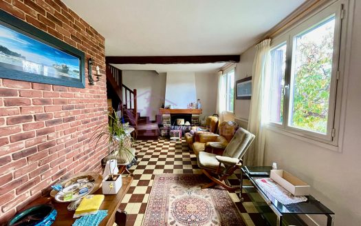 Maison sur sous-sol complet – 76520 FRANQUEVILLE-SAINT-PIERRE