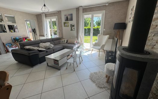 Maison Franqueville Saint Pierre 5 pièce(s) 100 m2