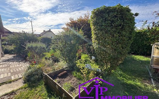 Maison mitoyenne d’1 côté