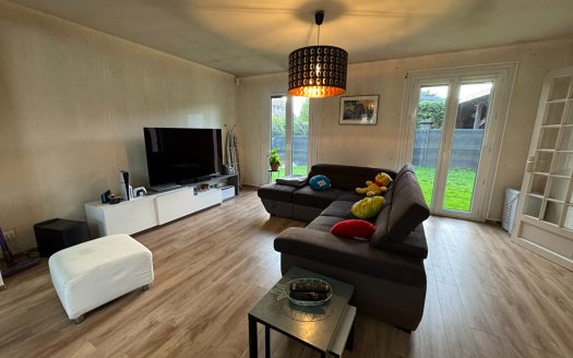 Maison Franqueville Saint Pierre 5 pièce(s) 110 m2