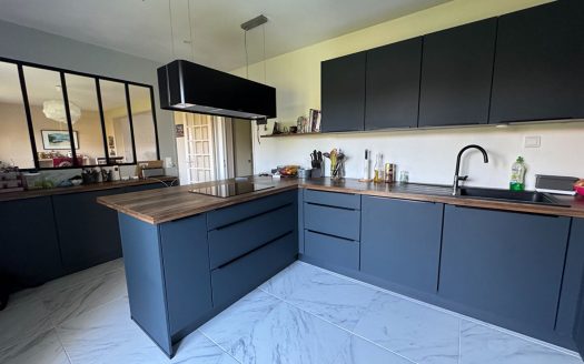 Maison Franqueville Saint Pierre 5 pièce(s) 110 m2