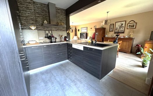 Maison Franqueville Saint Pierre 5 pièce(s) 87 m2