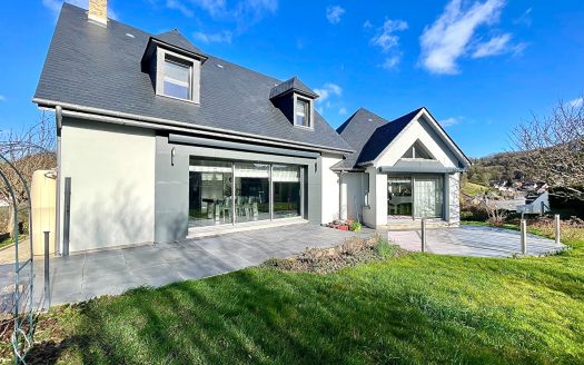 Maison 7 pièces 180 m2