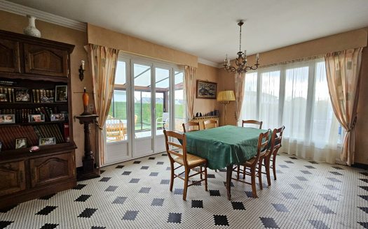 Maison Franqueville Saint Pierre 6 pièce(s) 115 m2