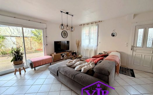 MAISON 4 CHAMBRES DONT 1 AU RDC