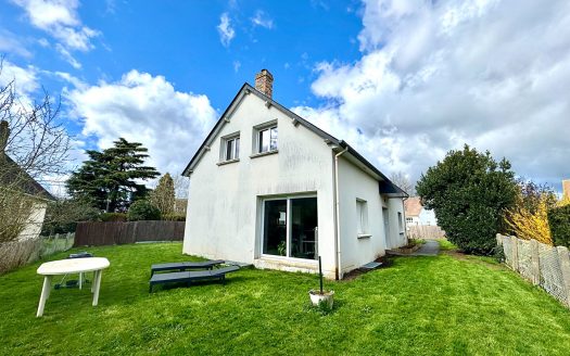 Maison Franqueville Saint Pierre 5 pièce(s) 130 m2