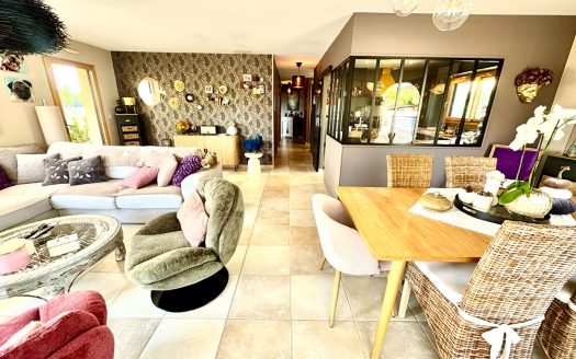 Maison rare avec 4 chambres vivable de PLAIN-PIED