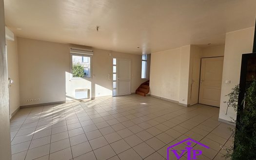 Maison Franqueville Saint Pierre 5 pièce(s) 96 m2