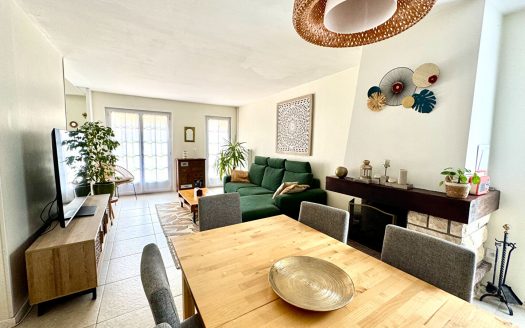 Maison Montmain 5 pièce(s) 95 m2
