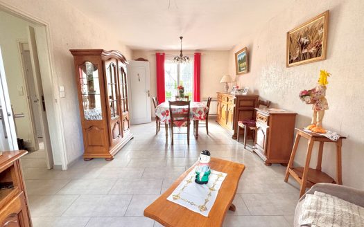 Maison Franqueville Saint Pierre 5 pièce(s) 100 m2