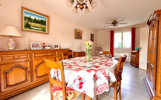 Maison Franqueville Saint Pierre 5 pièce(s) 100 m2