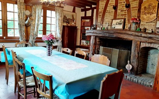 A l’achat charmante chaumière familiale avec 7 chambres, garage et terrain 76520 MESNIL RAOUL