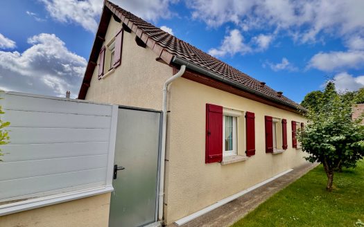 Maison Franqueville Saint Pierre 5 pièce(s) 100 m2
